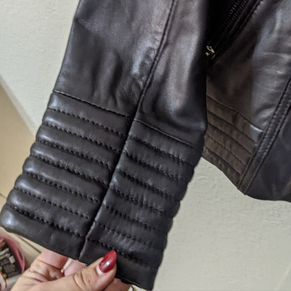 Michael Kors black moto leather jacket with knit collar. - Picture 7 of 9